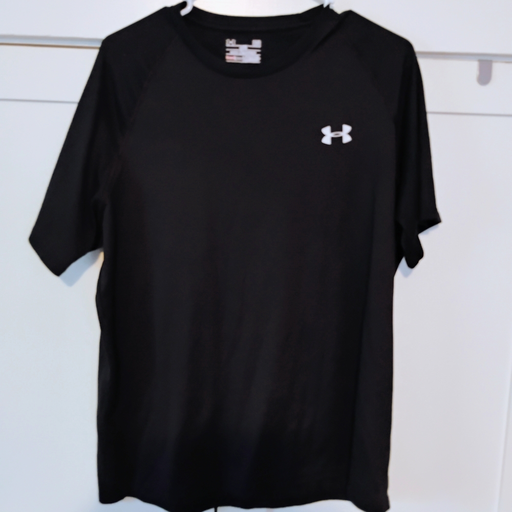 Under Armour Men's Black Tee